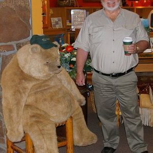 Meet your Posher, Larry